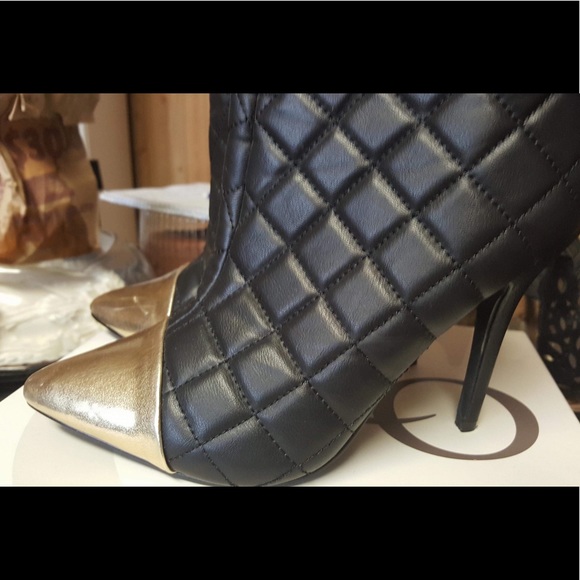 Booties heels - Picture 1 of 7